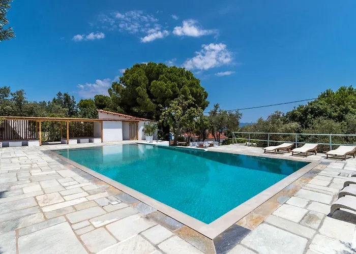 Arios, Pool, Jacuzzi And Sea *