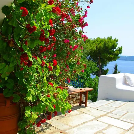 Arios, Pool, Jacuzzi And Sea *