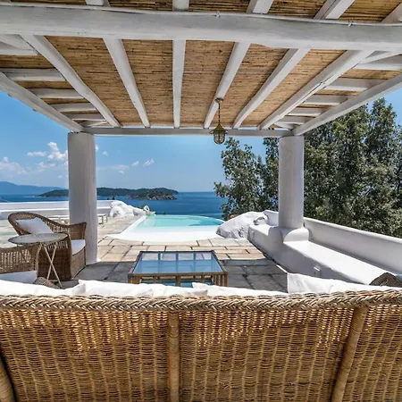 Arios, Pool, Jacuzzi And Sea וילה *