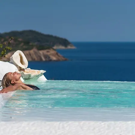 Arios, Pool, Jacuzzi And Sea Villa