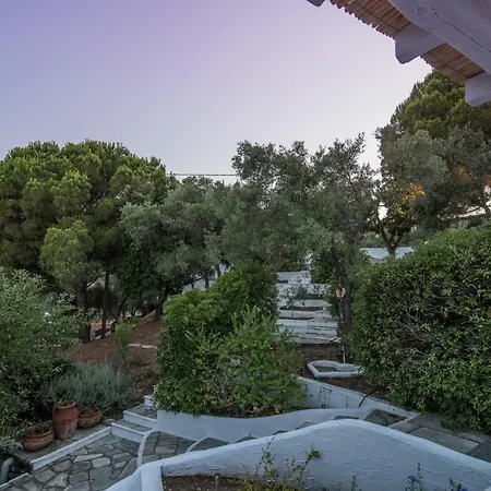 Arios, Pool, Jacuzzi And Sea Villa Kanapitsa (Skiathos)