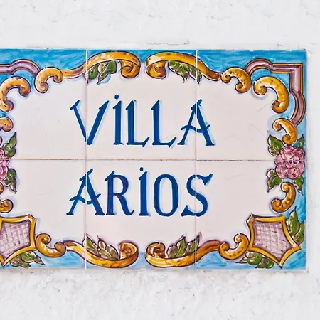 Arios, Pool, Jacuzzi And Sea *