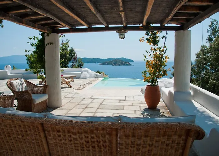 Villa Arios, Pool, Jacuzzi And Sea *