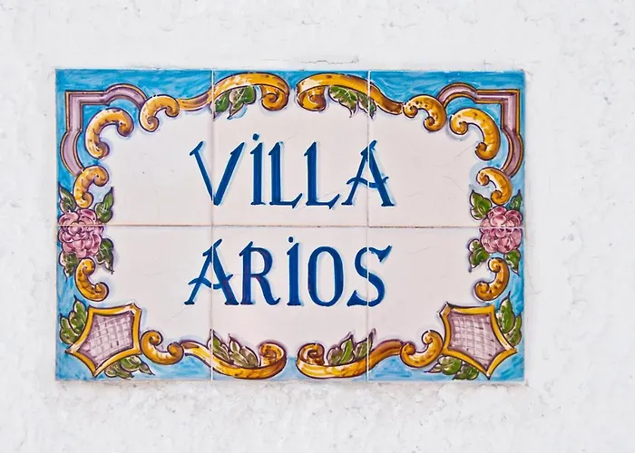 Arios, Pool, Jacuzzi And Sea *